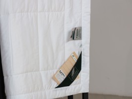 Одеяло легкое  Flaum LEINEN Kollektion 200х220